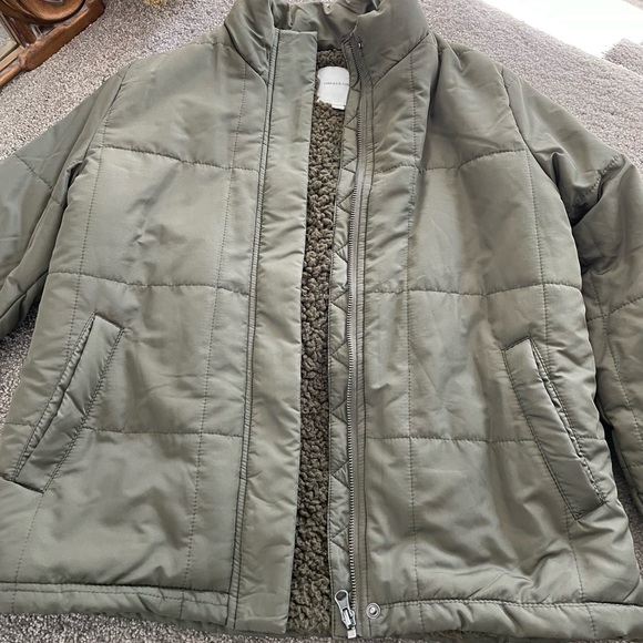 Thread & Supply Puffer - Picture 2 of 5